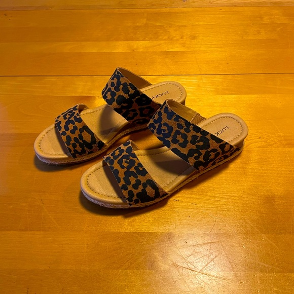 Lucky Brand Shoes - Lucky Brand Wyntor Wedge Sandals Women’s Size 7 Espadrille Leopard Leather
